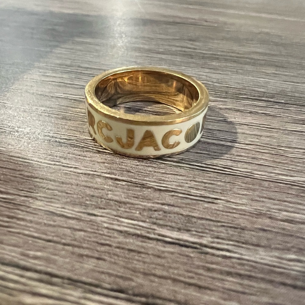 Marc Jacobs logo ring